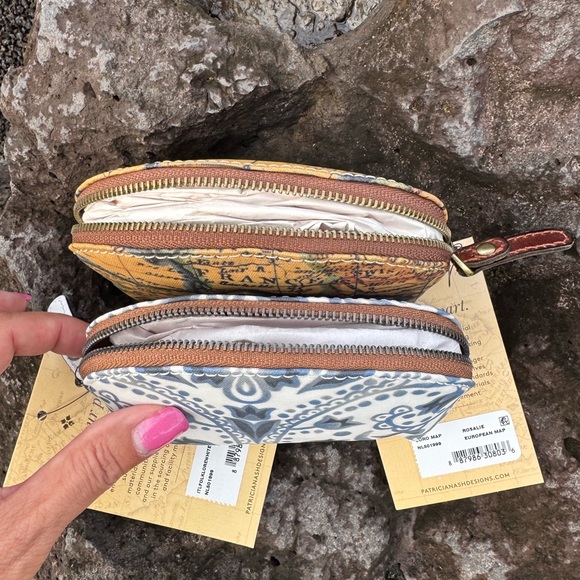 Patricia Nash Coin Pouch Duo – European Map + Blue Floral – New With Tag - Picture 8 of 9